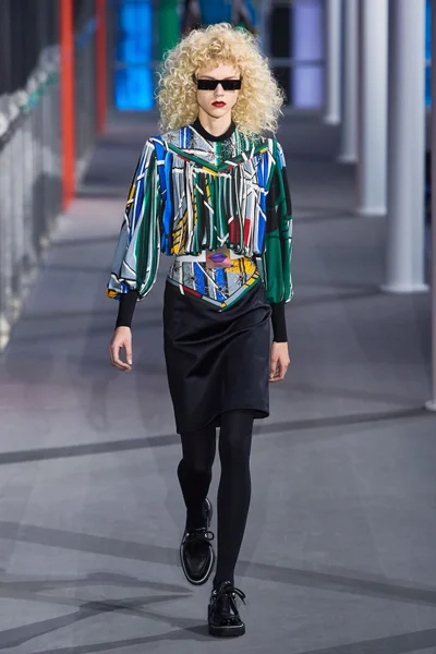 Look 37